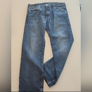 Levi's 569 jeans